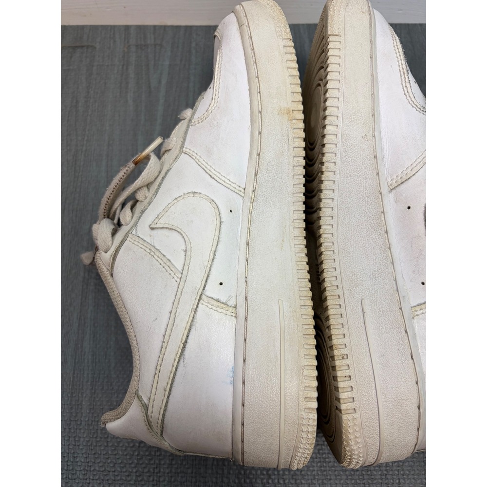 Nike Air Force 1 Sz 6.5Y Low Top Triple White Leather Sneakers AF1 Womens 8 - Picture 11 of 16